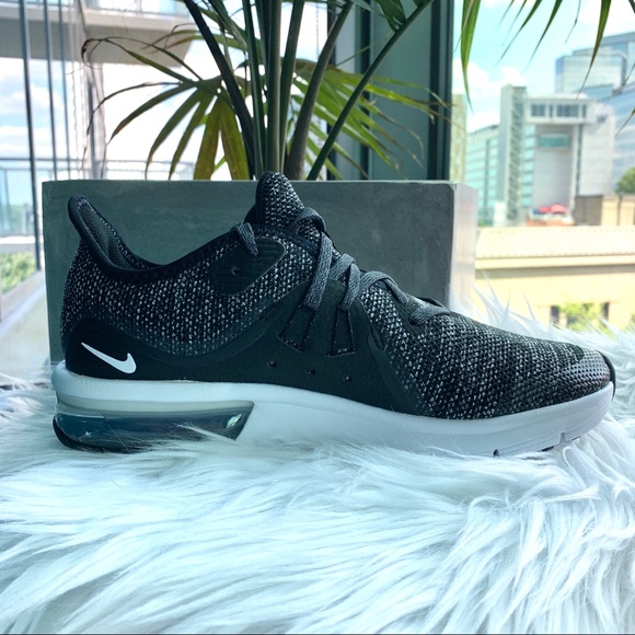 Nike Air Max Sequent 3 Black and White - Picture 2 of 5